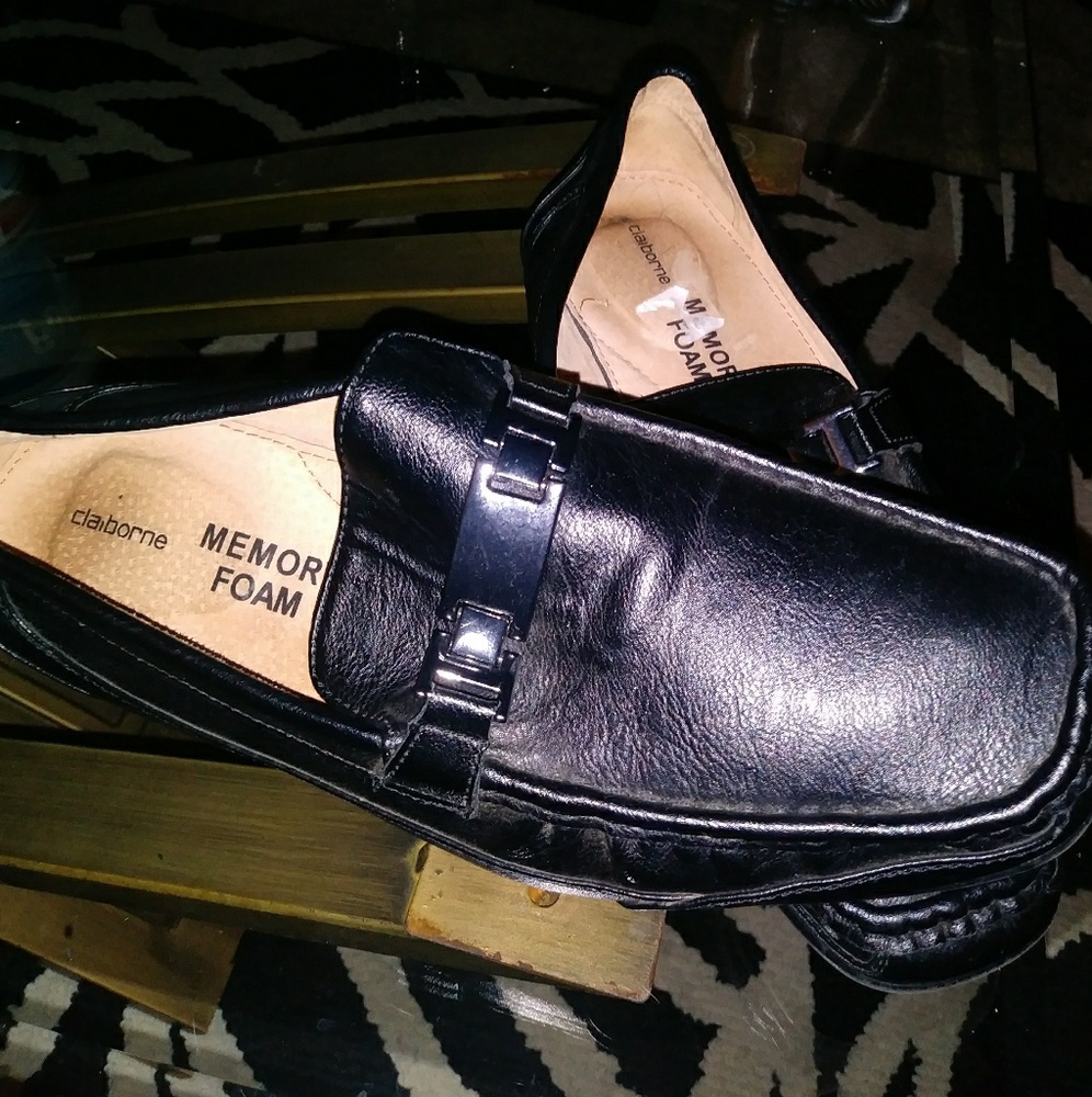 Claiborn mens loafers